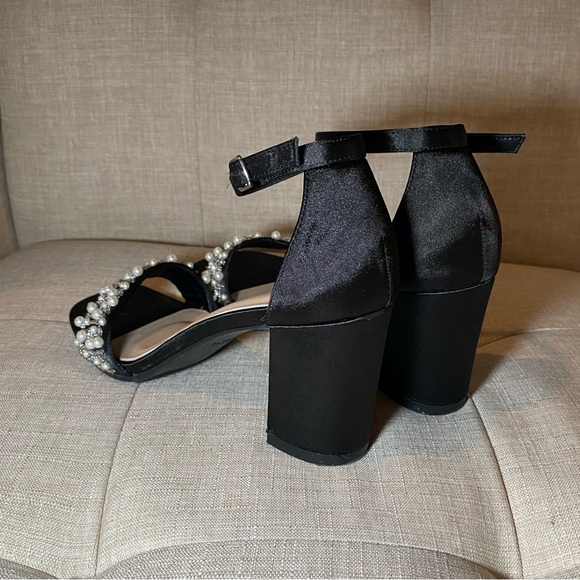 3-Inch Black Heels with Pearl Embellishment - Picture 3 of 5